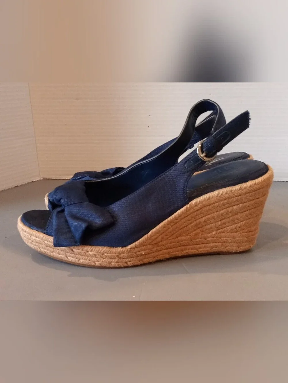 Naturalizer Navy Slingback Wedge Sandals with Bow Womens Size 9.5